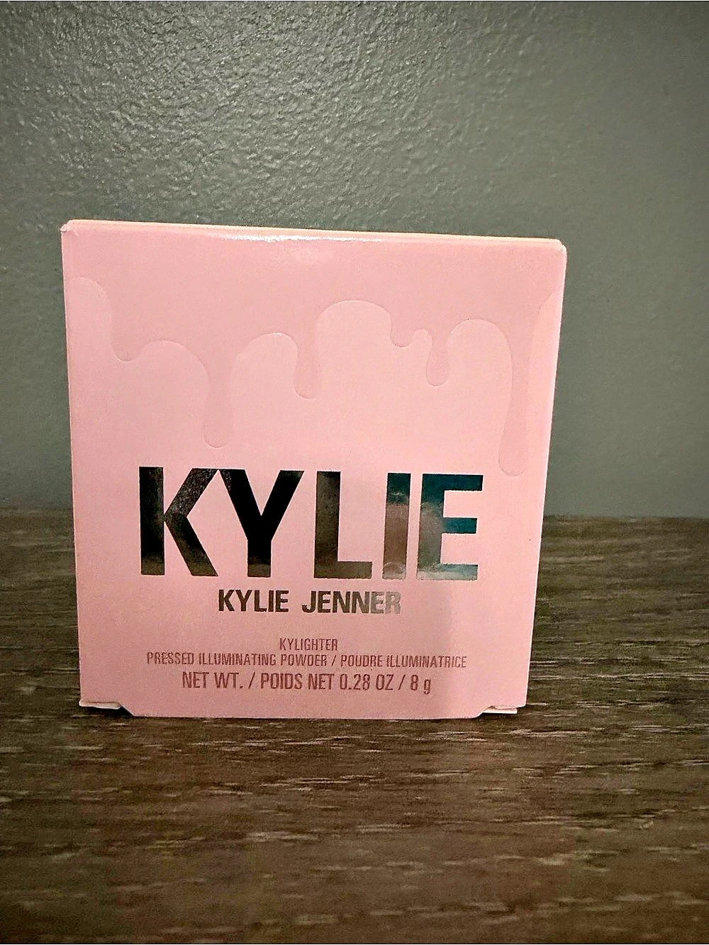 Kylie Cosmetics Kylighter Pressed Illuminating Powder 010 Quartz NWT